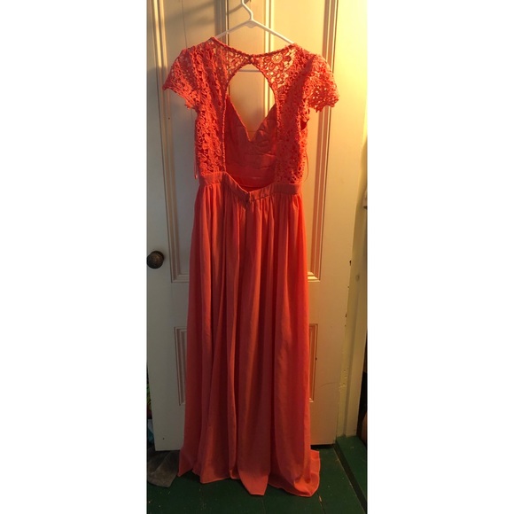 Coral formal dress. Size large. - Picture 2 of 2